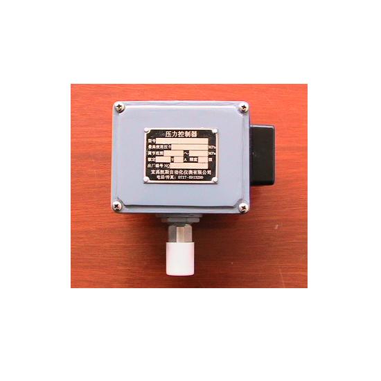 BT2型壓力控制器