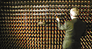 300多歲王室酒窖也要趕環保潮流