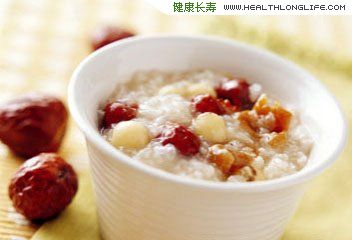 運動專家為失眠者特制的8種食物