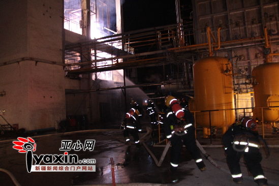 新疆昌吉瑪納斯一化工廠二硫化碳泄漏起火