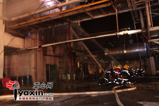 新疆昌吉瑪納斯一化工廠二硫化碳泄漏起火