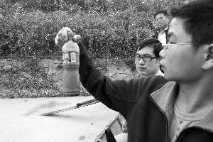 環保組織：“毒蘋果”造就“牛奶河”(圖)