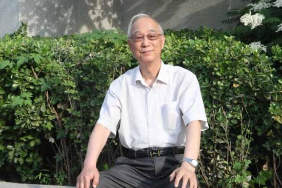 中華環境保護基金會理事長 曲格平