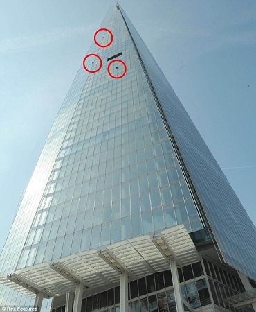 環保組織“綠色和平”的“女俠客”攀登倫敦“碎片大廈”