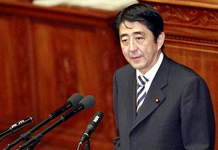 安倍會晤卡塔爾首相希望維持對日能源穩定供應