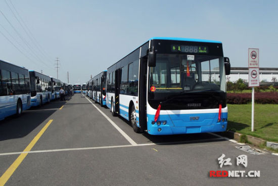 增強線路運力長沙萬眾公交新增30臺新能源車