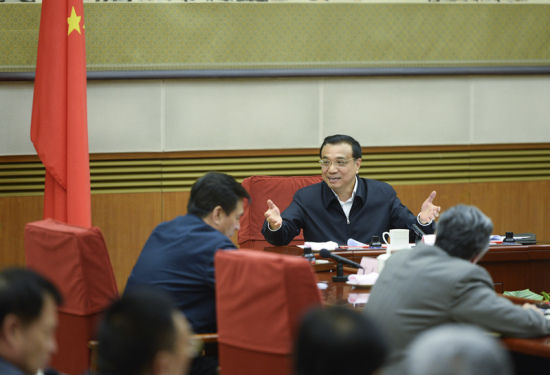 李克強：積極發展清潔能源推動改善環境質量